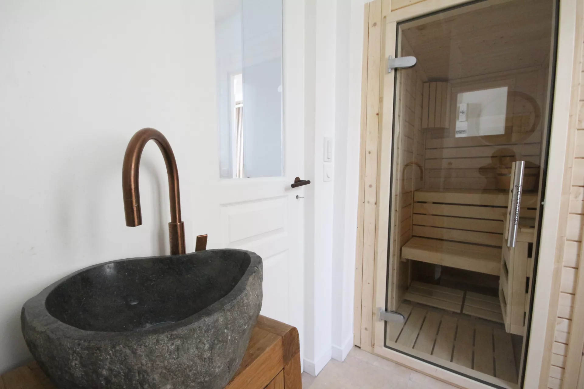 Isolation murs interieur appartement Paris amelioration DPE