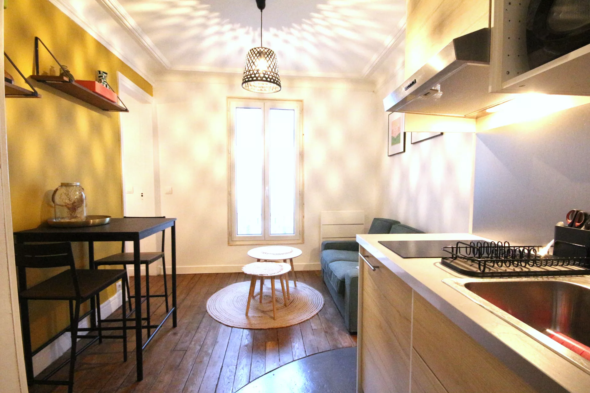Salon meublé pour location courte durée à Paris
