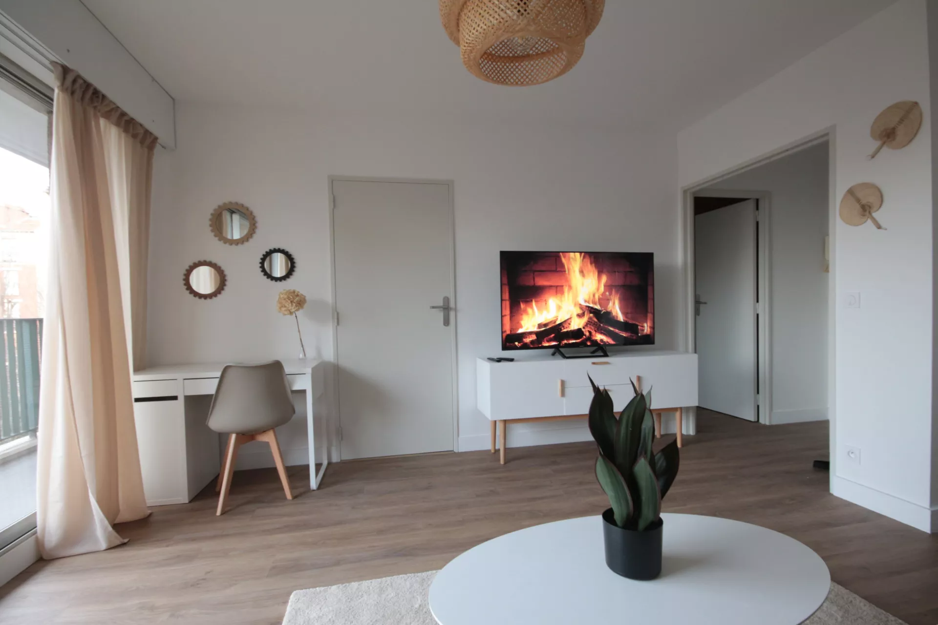 Avant après rénovation appartement pour location meublée à Paris